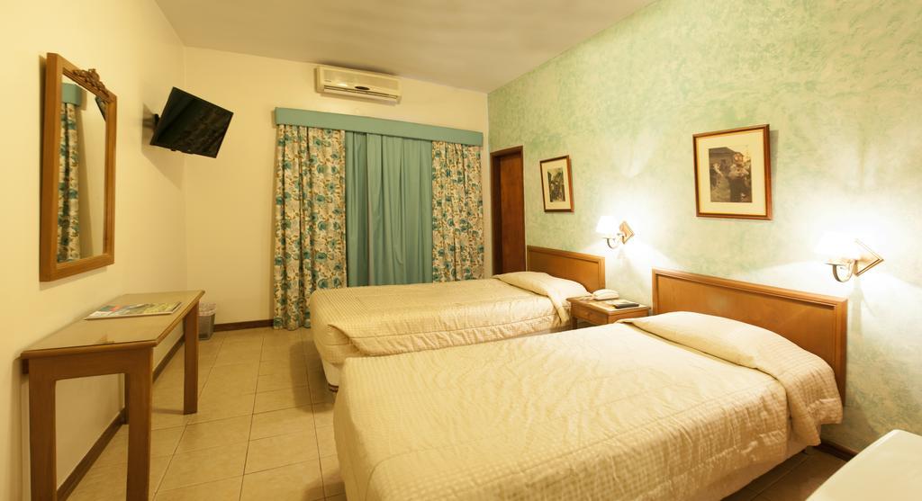 Hotel Bristol Asuncion Cameră foto